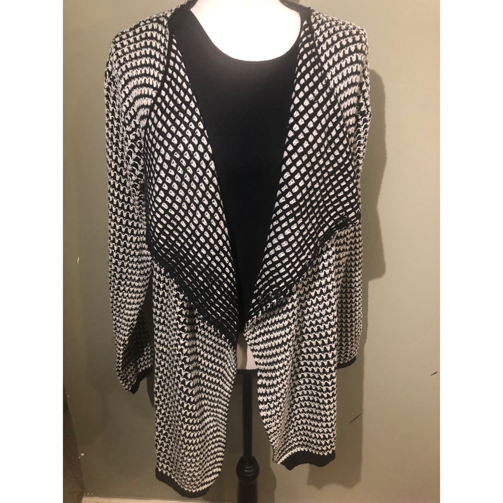Lida Collection - Black/White Knit Cardigan